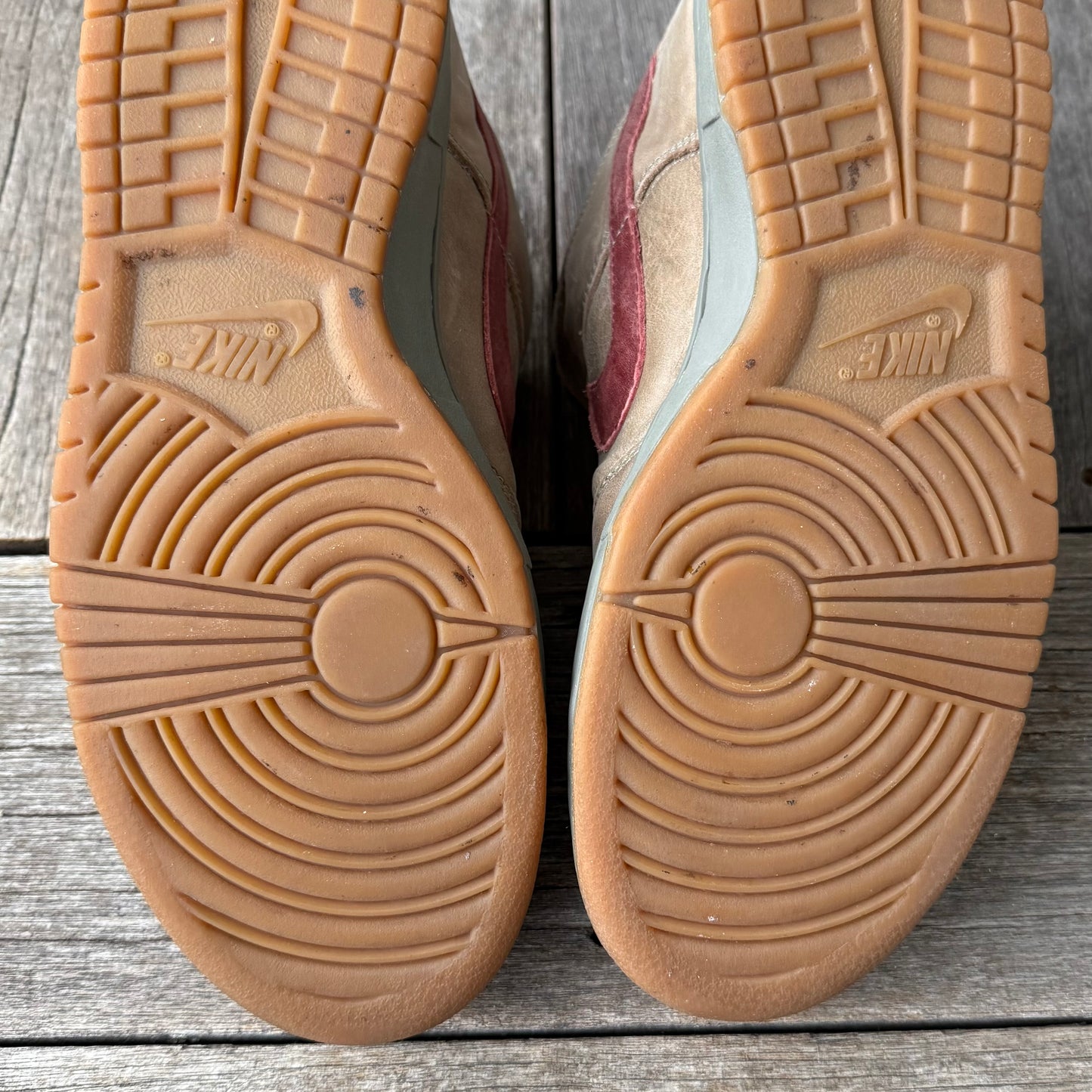 Nike SB Dunk Low Grit Size 10.5