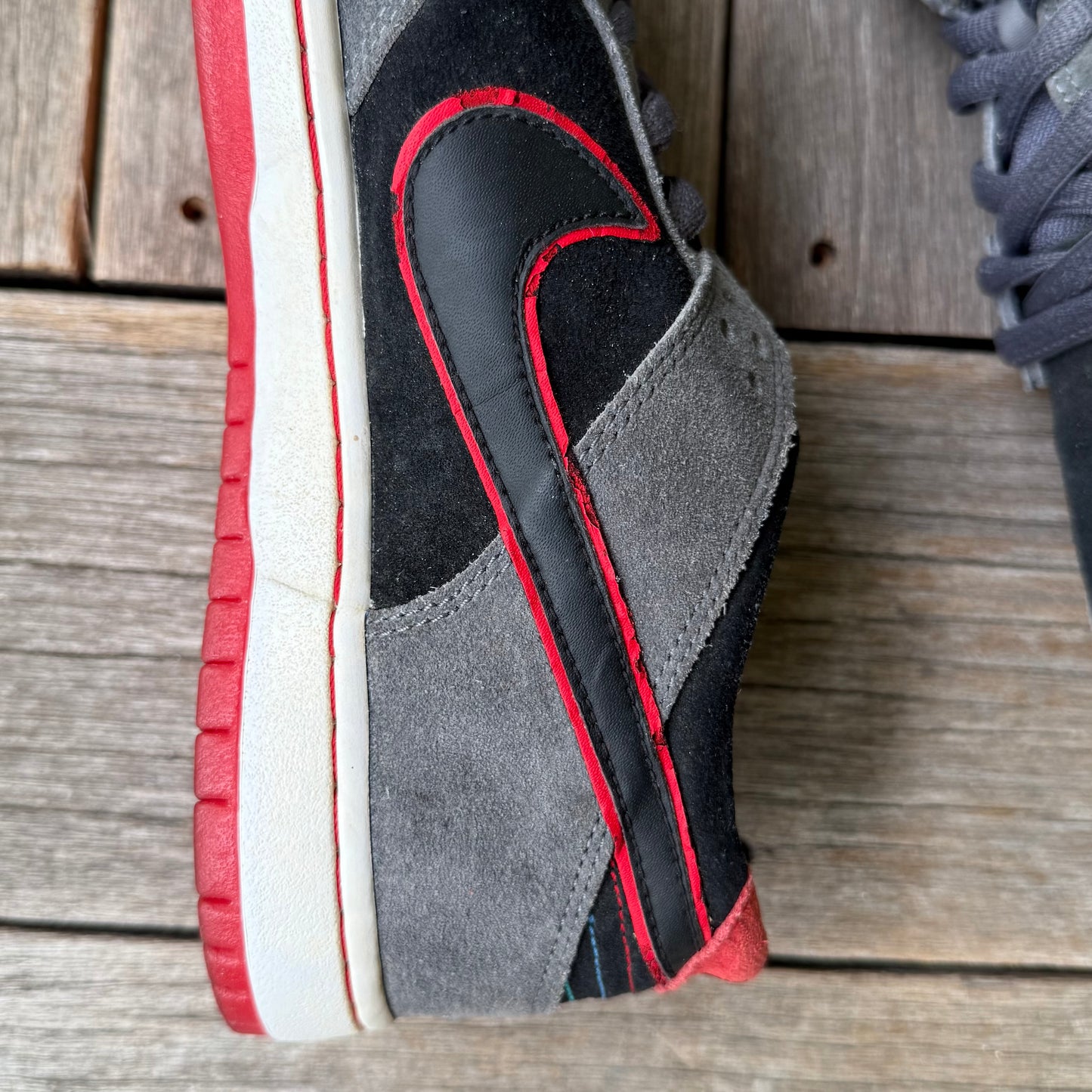 Nike SB Dunk Low Sports Car IW Size 10