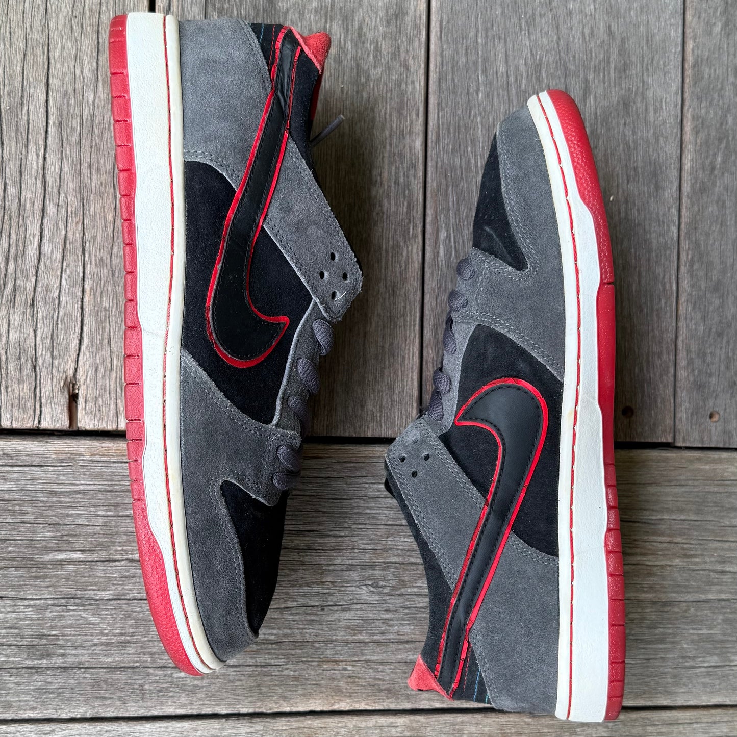 Nike SB Dunk Low Sports Car IW Size 10