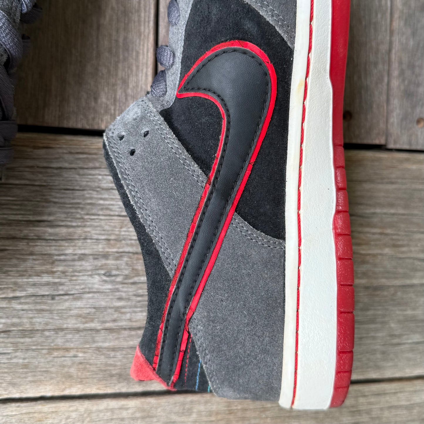Nike SB Dunk Low Sports Car IW Size 10