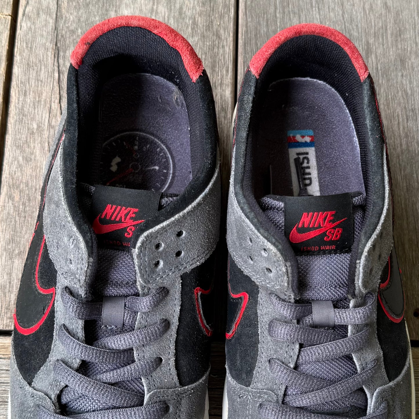 Nike SB Dunk Low Sports Car IW Size 10