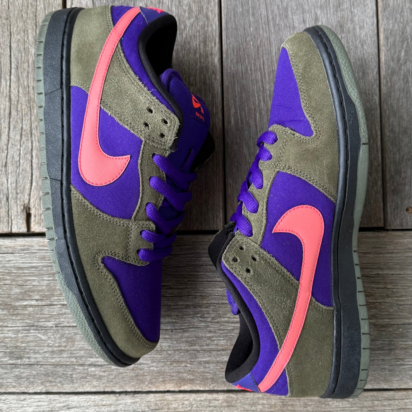 Nike SB Dunk Low Medium Olive Atomic Red Size 9