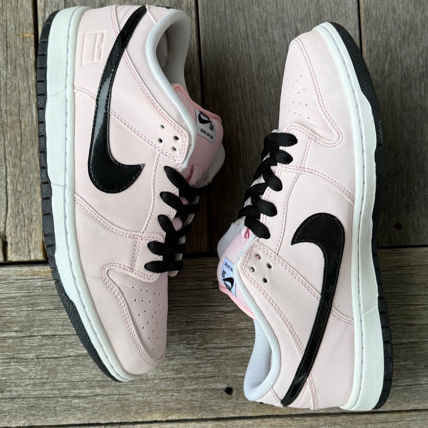 Nike SB Dunk Low Pink Box Size 9.5