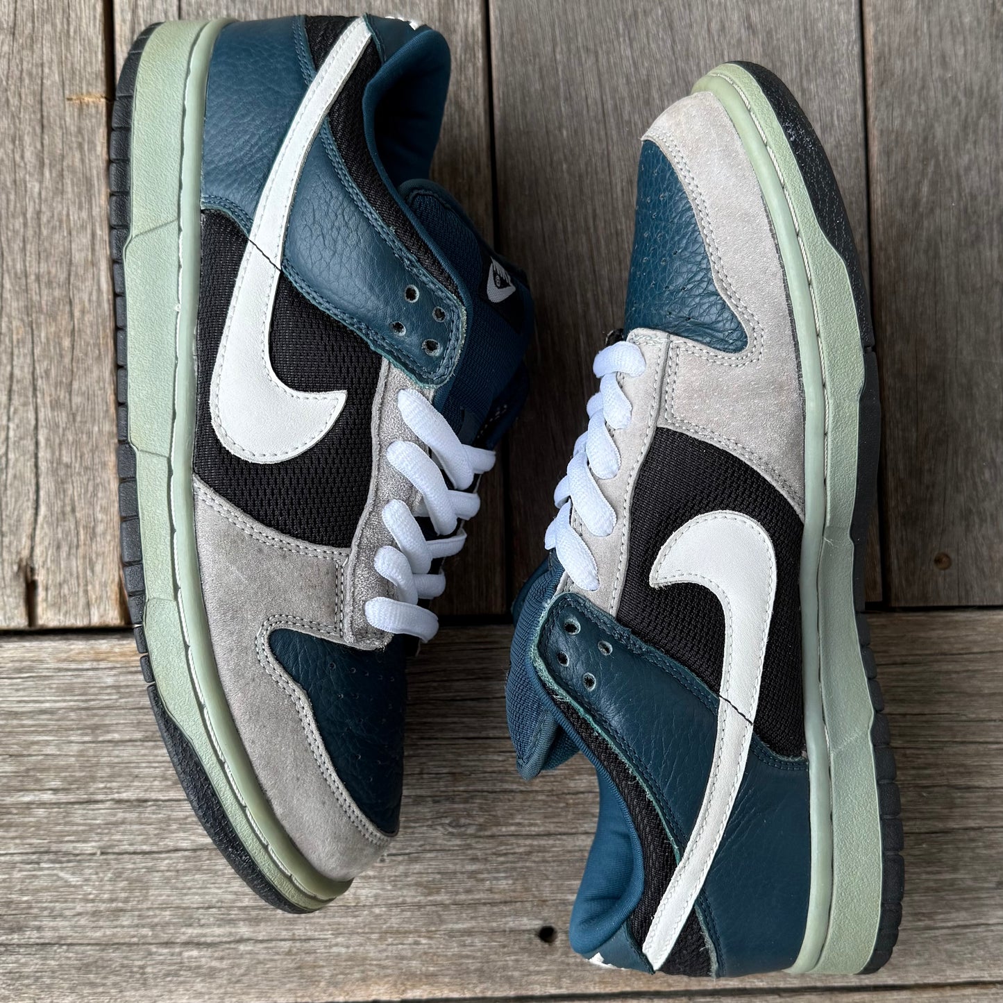 Nike SB Dunk Low Futura (OG) Size 10