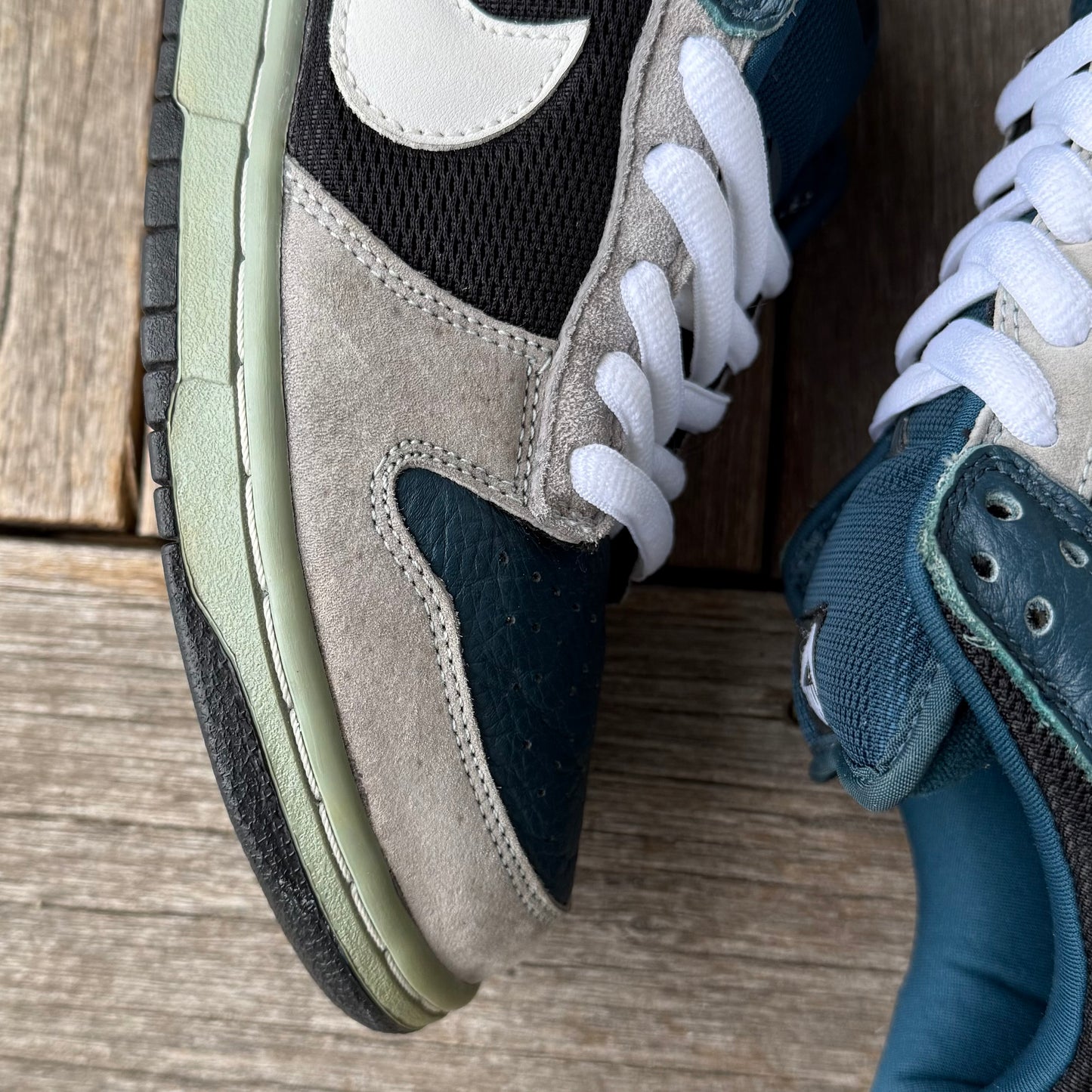 Nike SB Dunk Low Futura (OG) Size 10