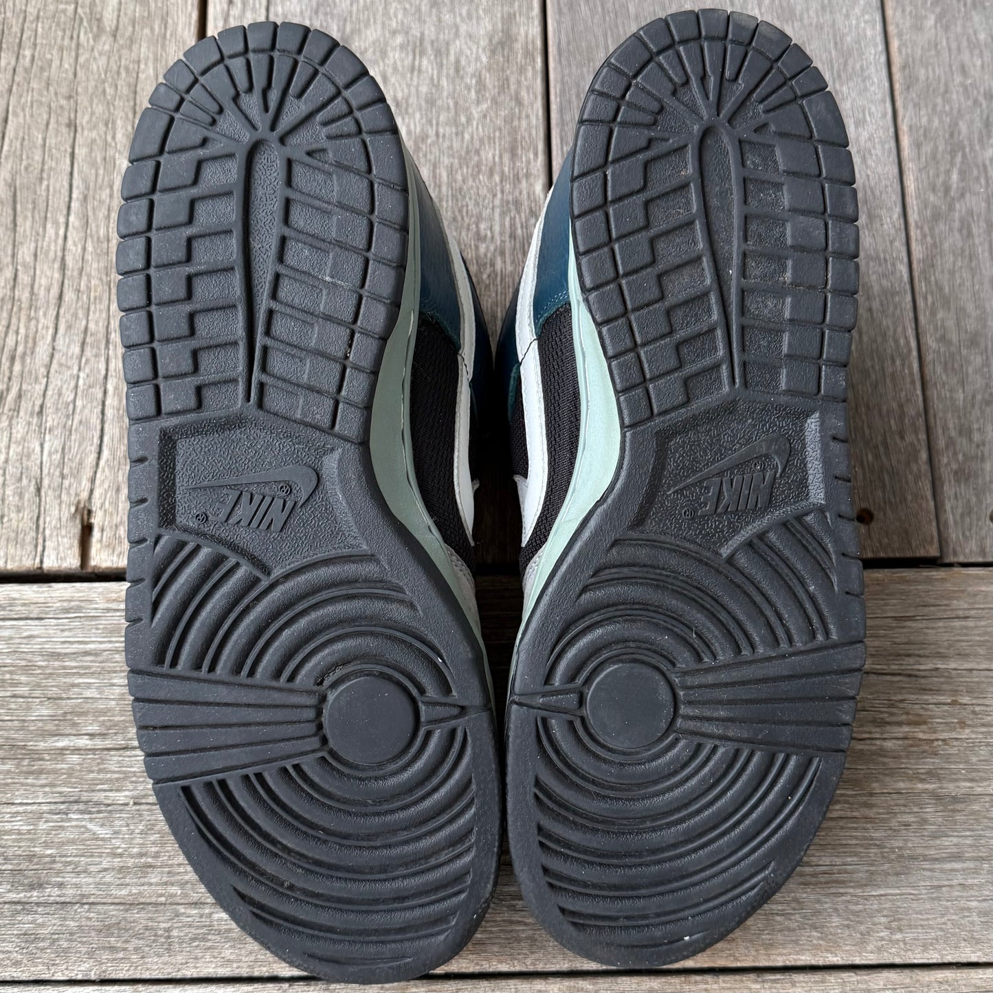 Nike SB Dunk Low Futura (OG) Size 10