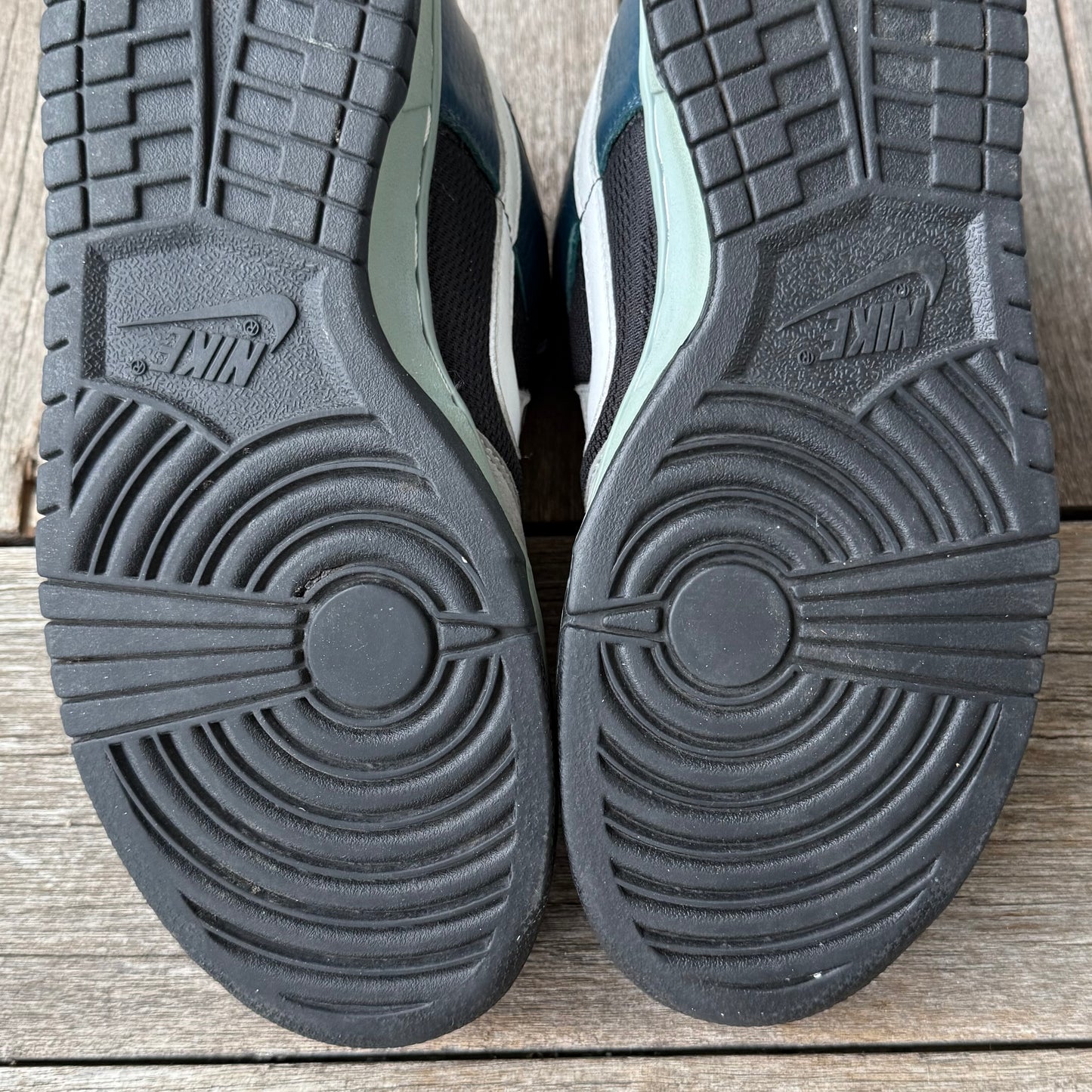 Nike SB Dunk Low Futura (OG) Size 10