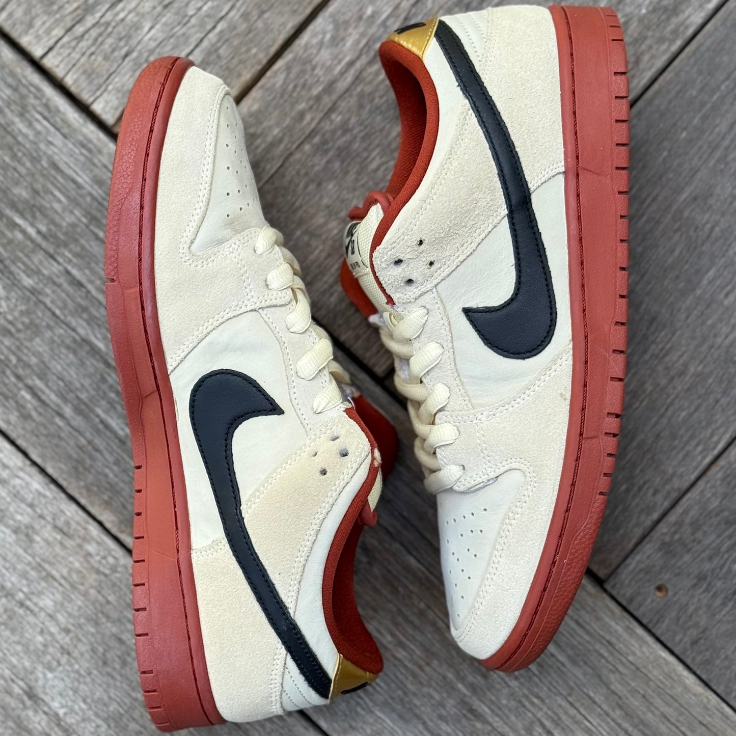 Nike SB Dunk Low Hennessy Muslin Size 10