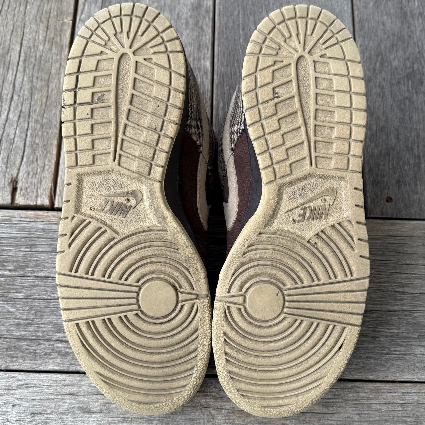 Nike SB Dunk Low Tweed Size 10.5