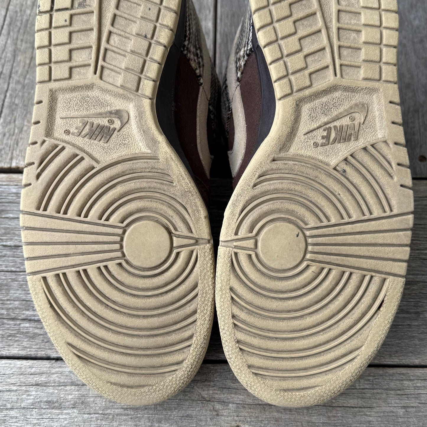 Nike SB Dunk Low Tweed Size 10.5