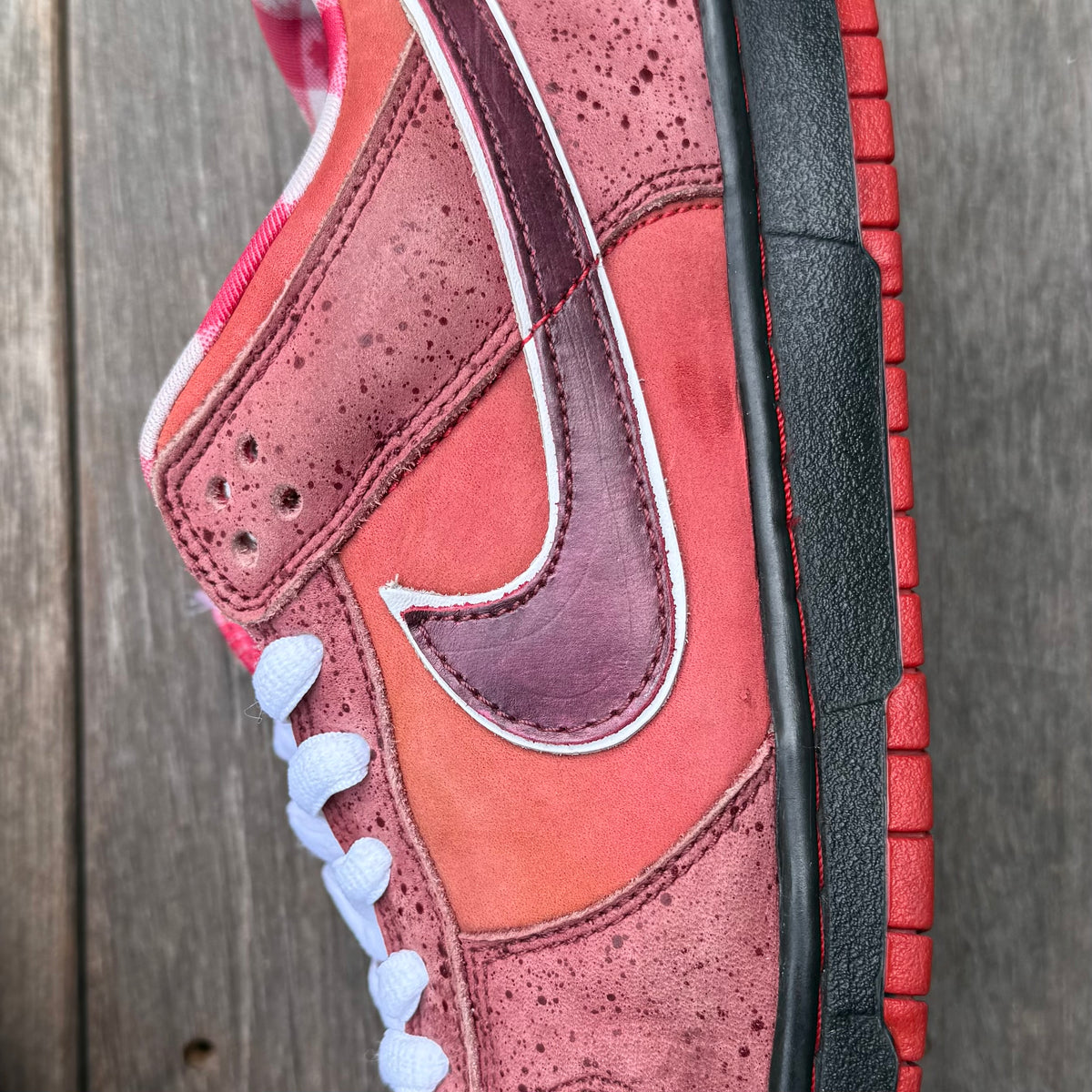 Nike SB Dunk Low Red Lobster Size 9