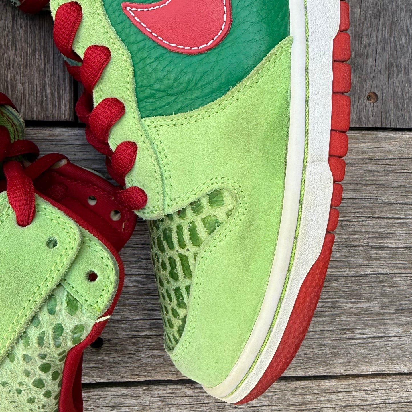 Nike SB Dunk High Dr. Feelgood Size 10