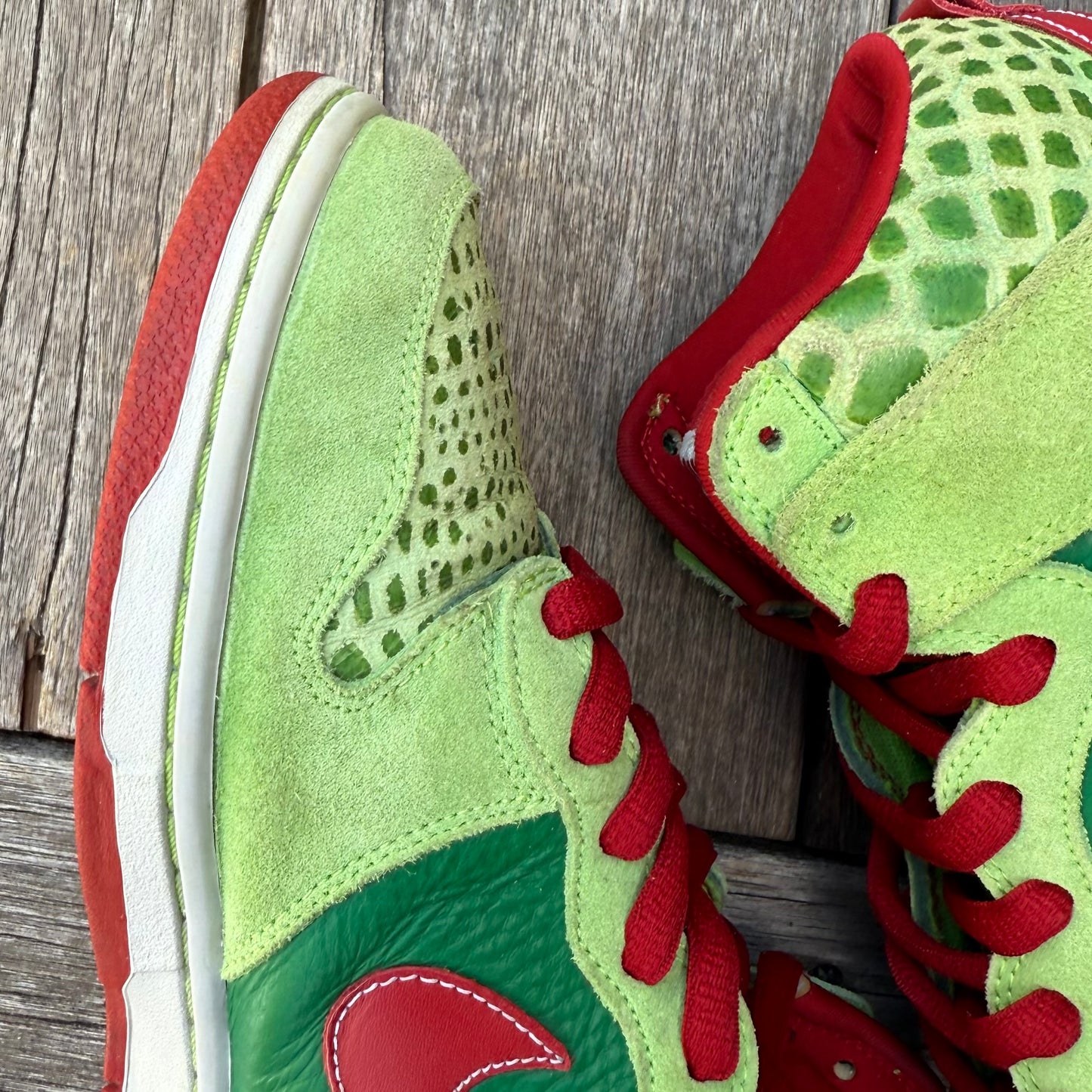 Nike SB Dunk High Dr. Feelgood Size 10