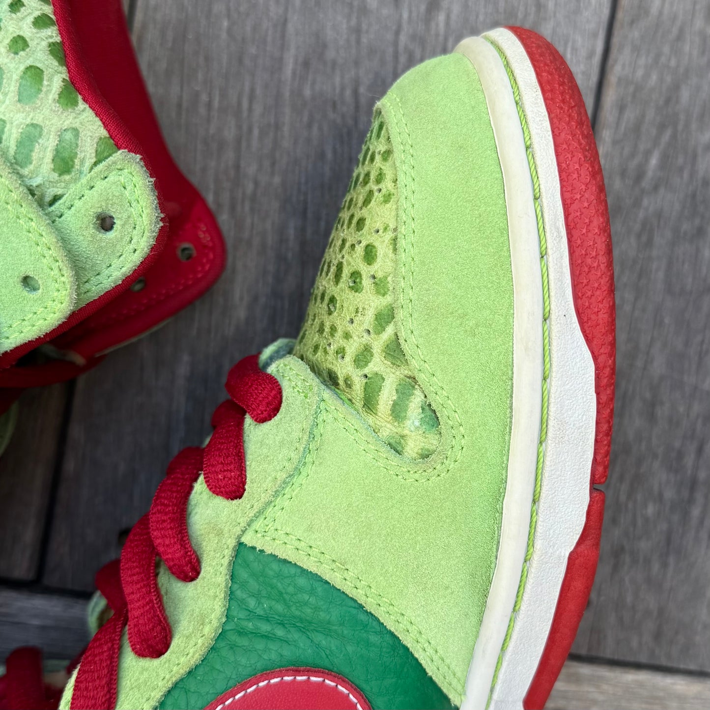 Nike SB Dunk High Dr. Feelgood Size 10