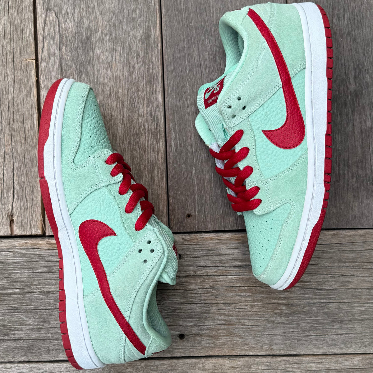 Nike SB Dunk Low Monopoly Mint Size 9.5