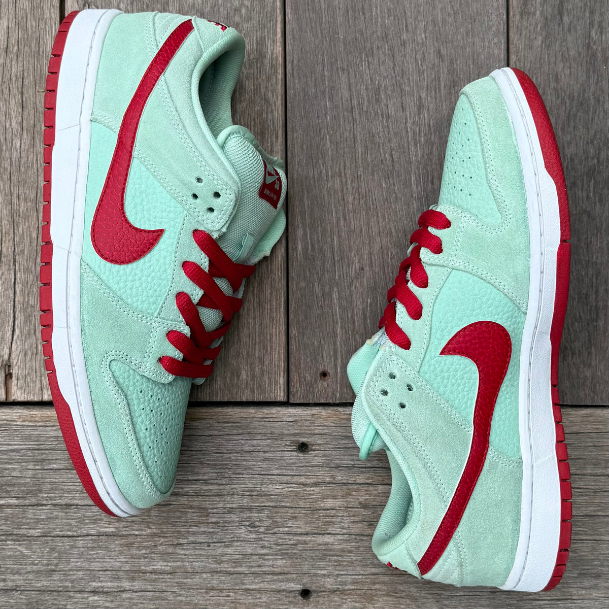 Nike SB Dunk Low Monopoly Mint Size 9.5