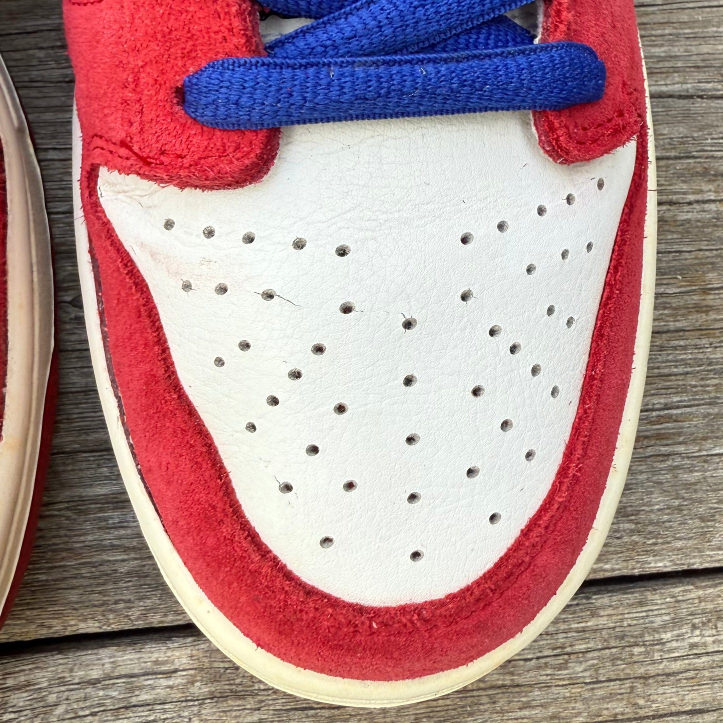 Nike SB Dunk Low Superman Size 10.5