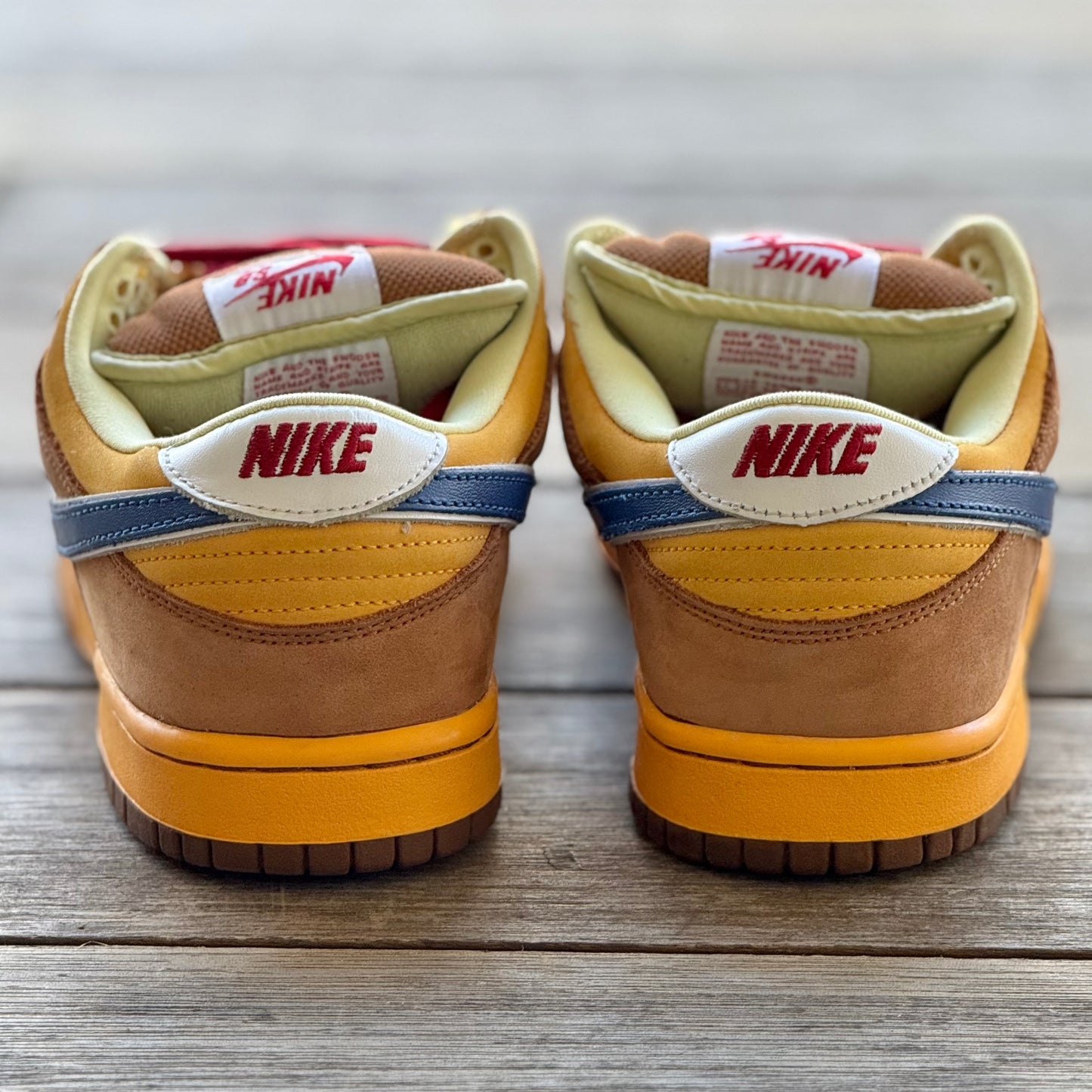 Nike SB Dunk Low Newcastle Brown Ale Size 8.5