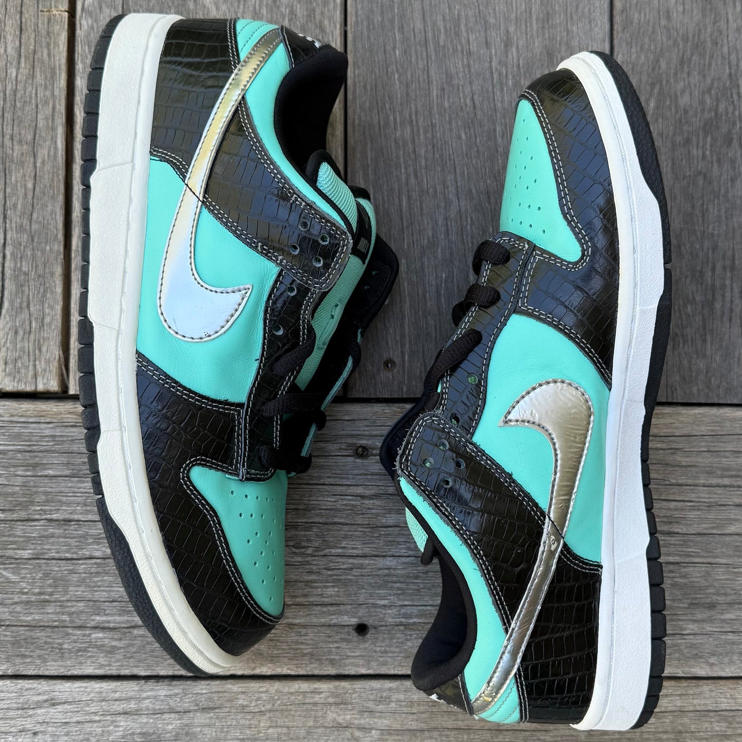 Nike SB Dunk Low Tiffany Diamond Size 11