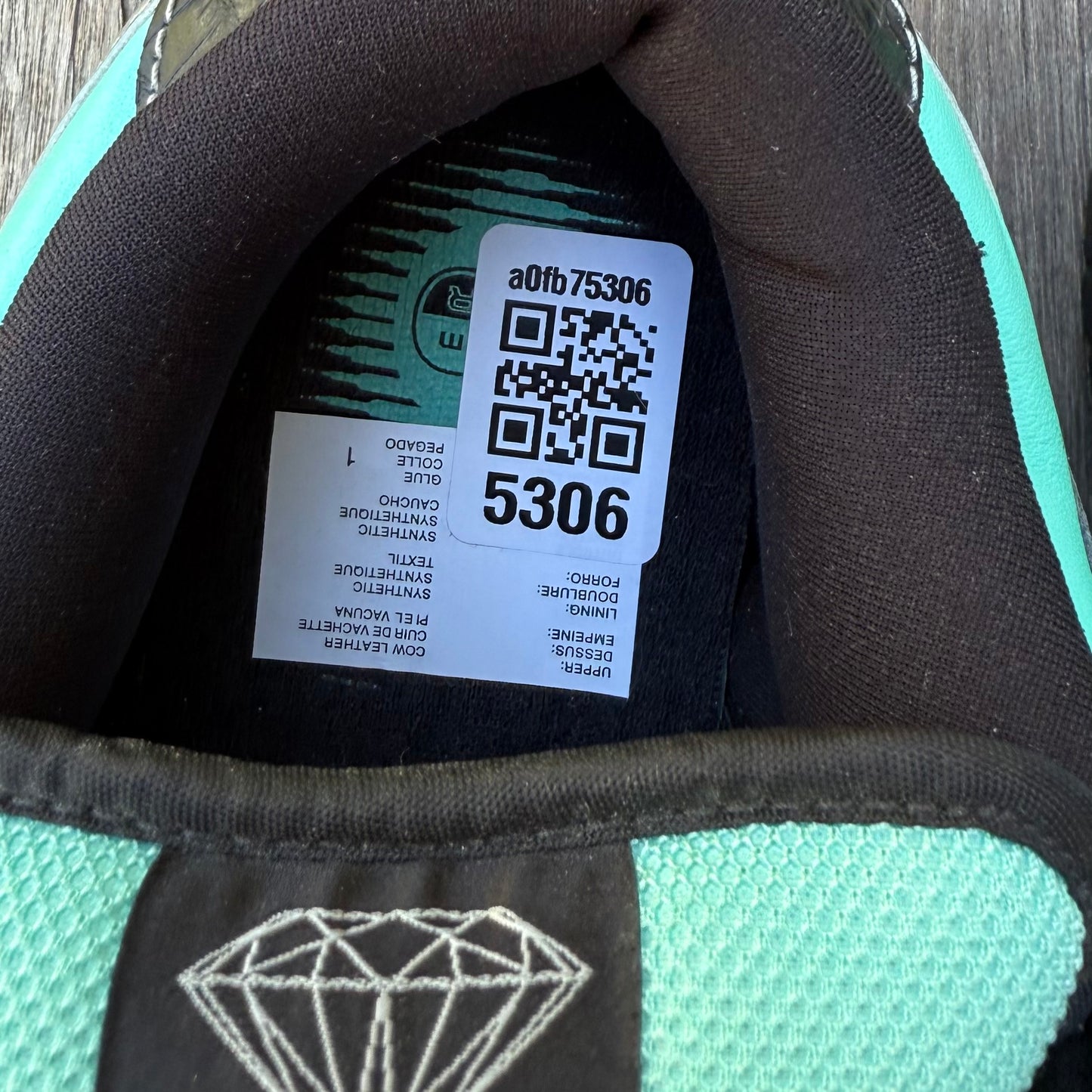 Nike SB Dunk Low Tiffany Diamond Size 11