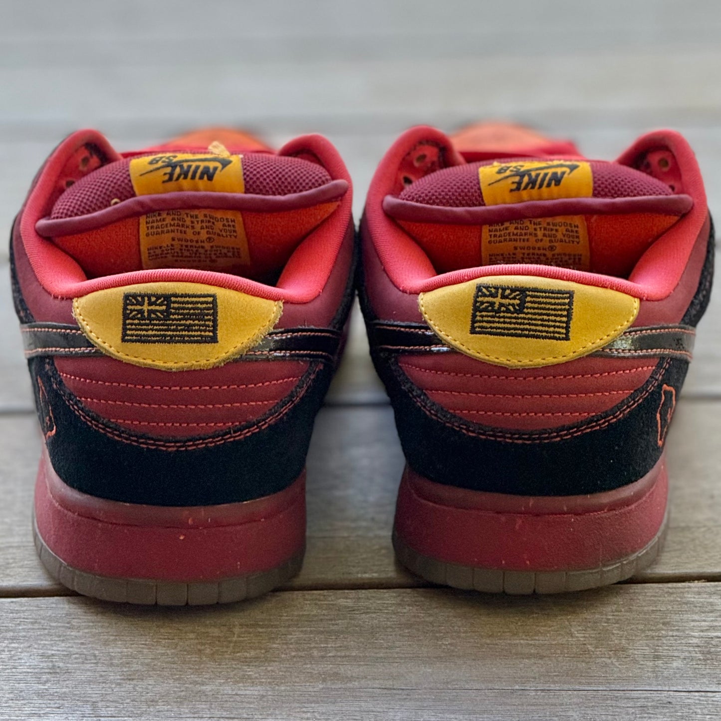 Nike SB Dunk Low Hawaii Size 10