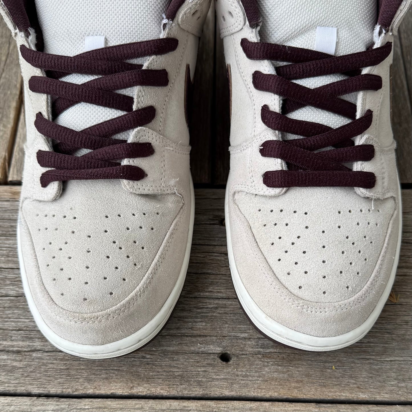 Nike SB Dunk Low Desert Sand Mahogany Size 10