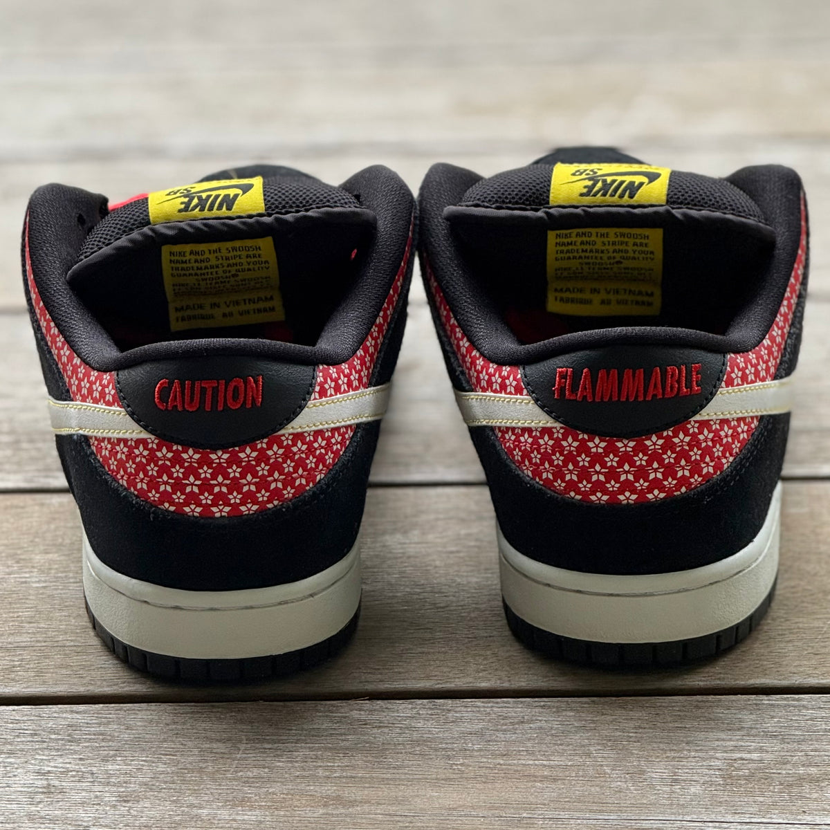 Nike SB Dunk Low Black Firecracker Size 10