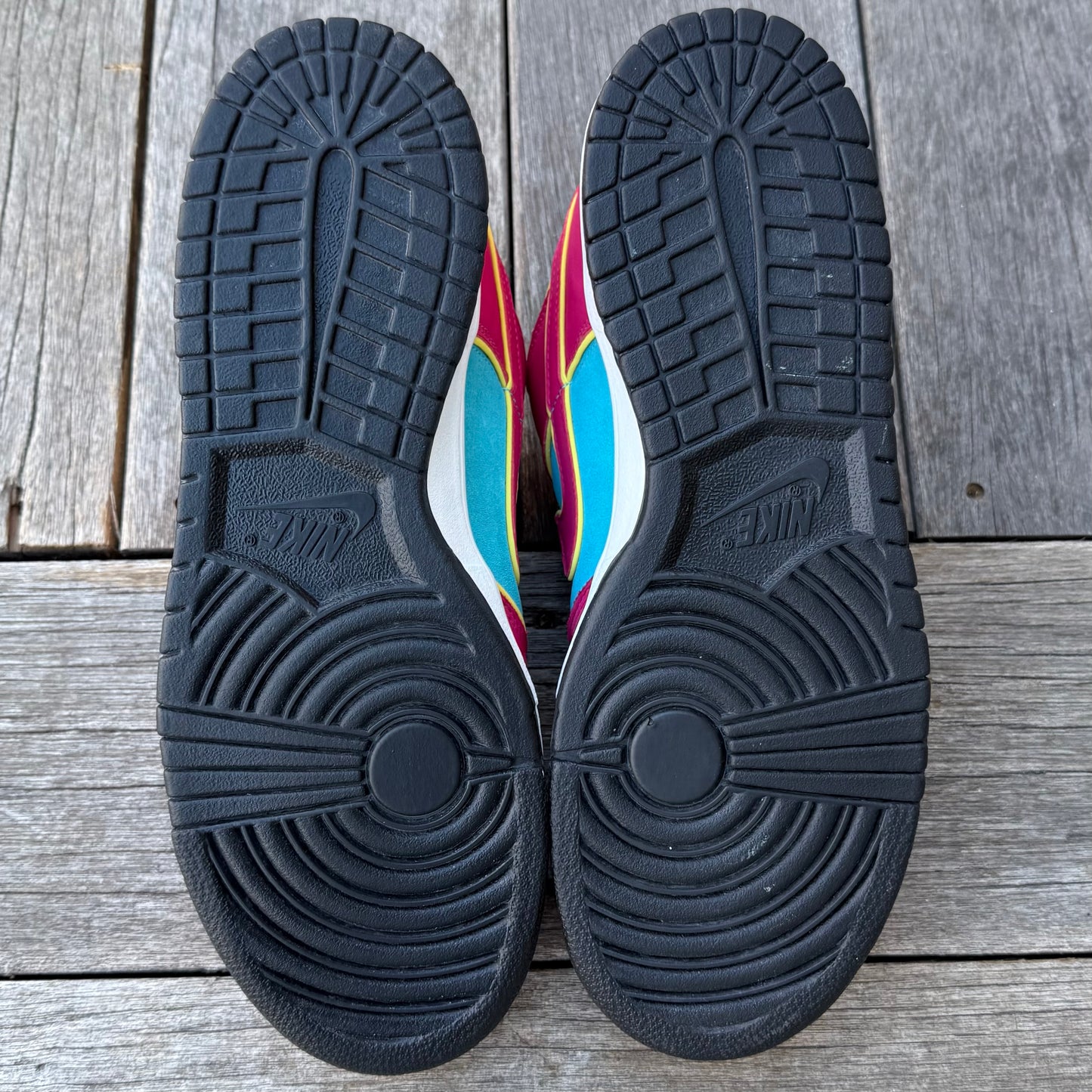 Nike SB Dunk Low Miss Pacman Size 10.5