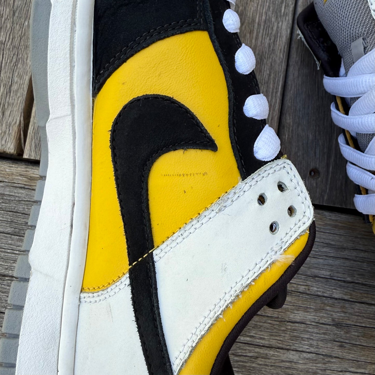 Nike SB Dunk Low BIC Size 9