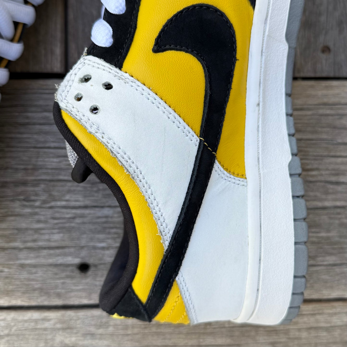 Nike SB Dunk Low BIC Size 9