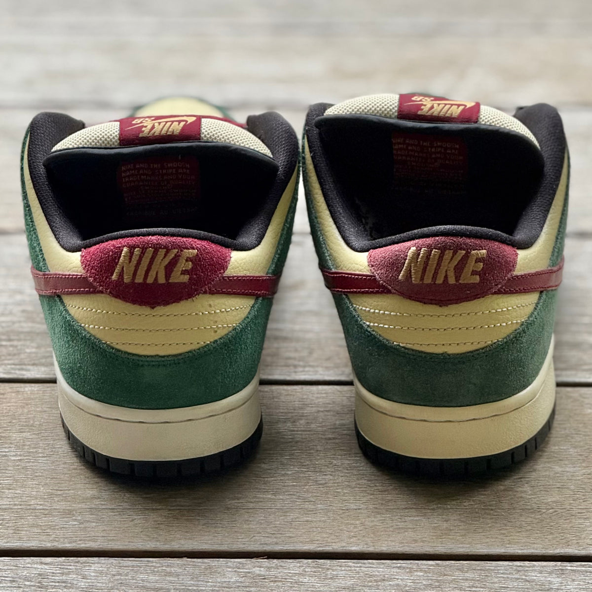 Nike SB Dunk Low Jameson Vegas Gold Size 9