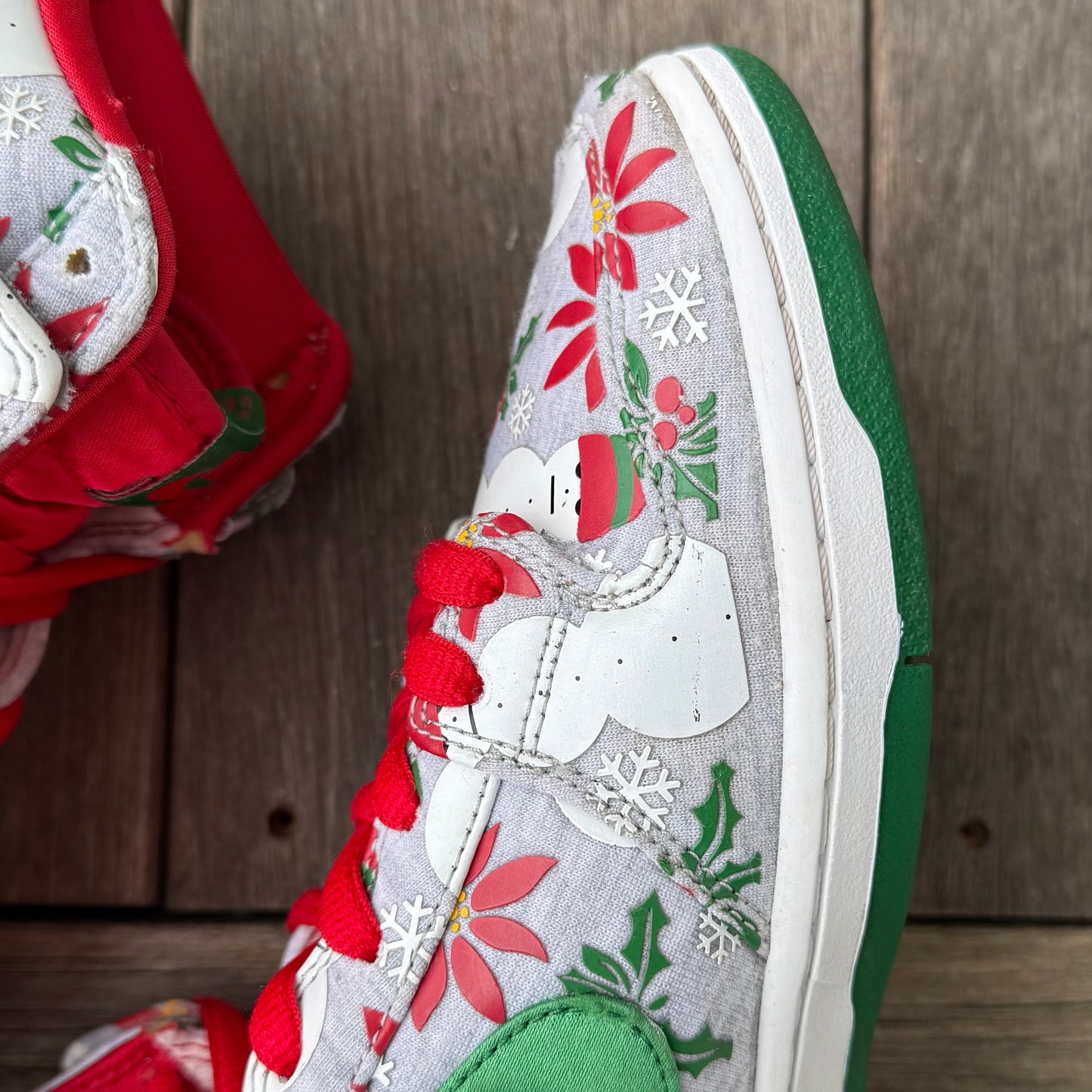 Nike SB Dunk High Ugly Christmas Sweater Grey Size 9