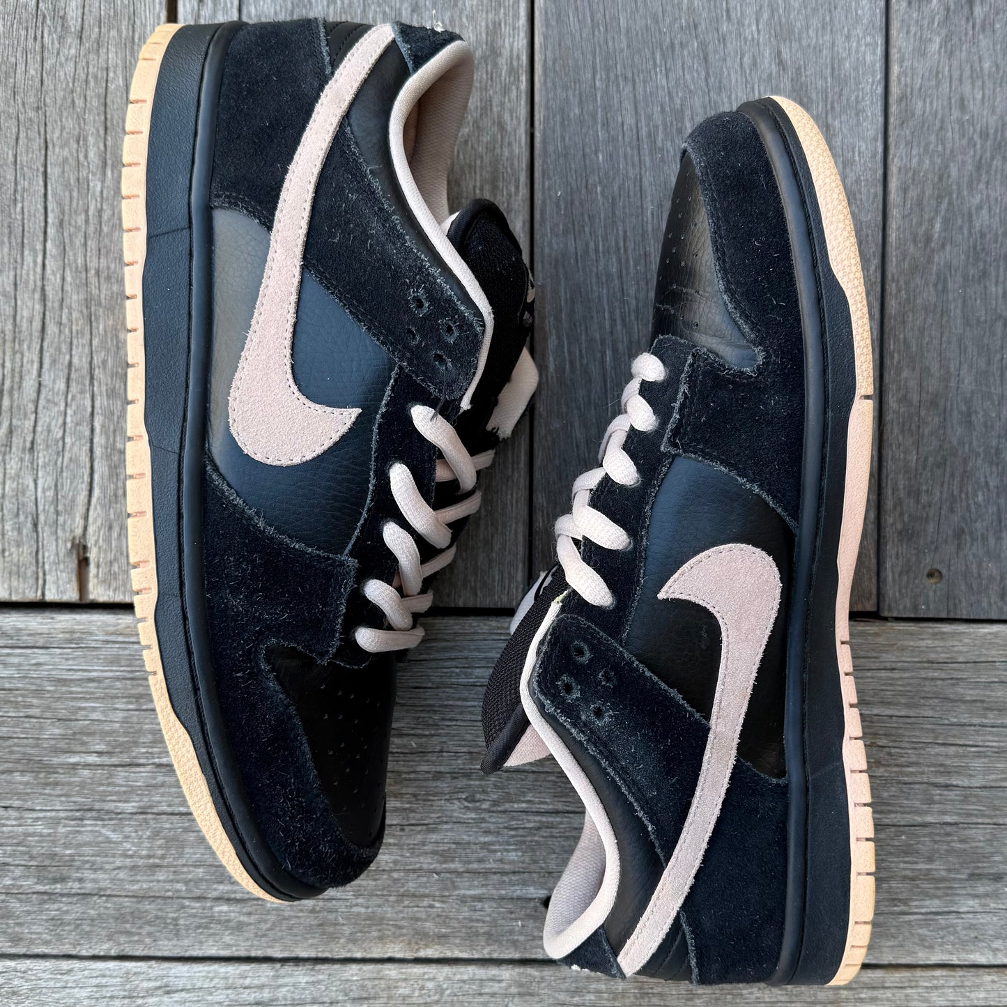 Nike SB Dunk Low Black Washed Coral Size 11.5