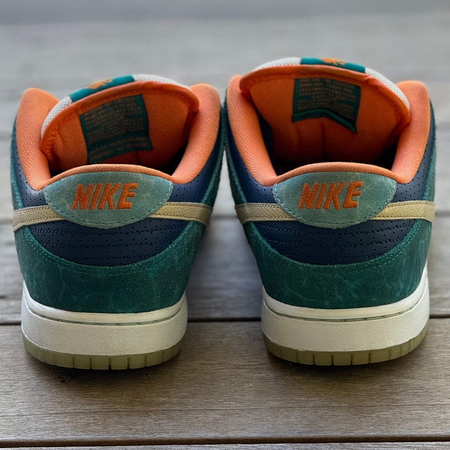 Nike SB Dunk Low MIA Skateshop Size 11