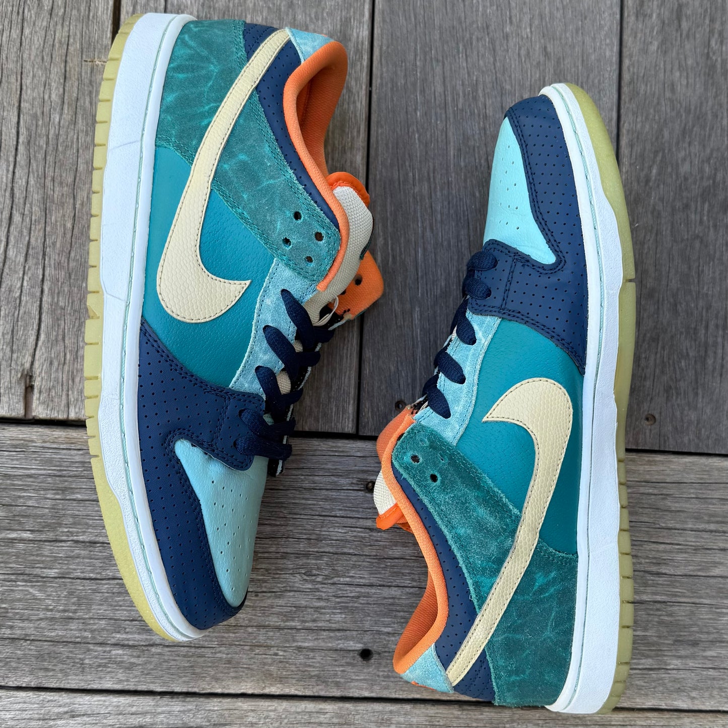 Nike SB Dunk Low MIA Skateshop Size 11
