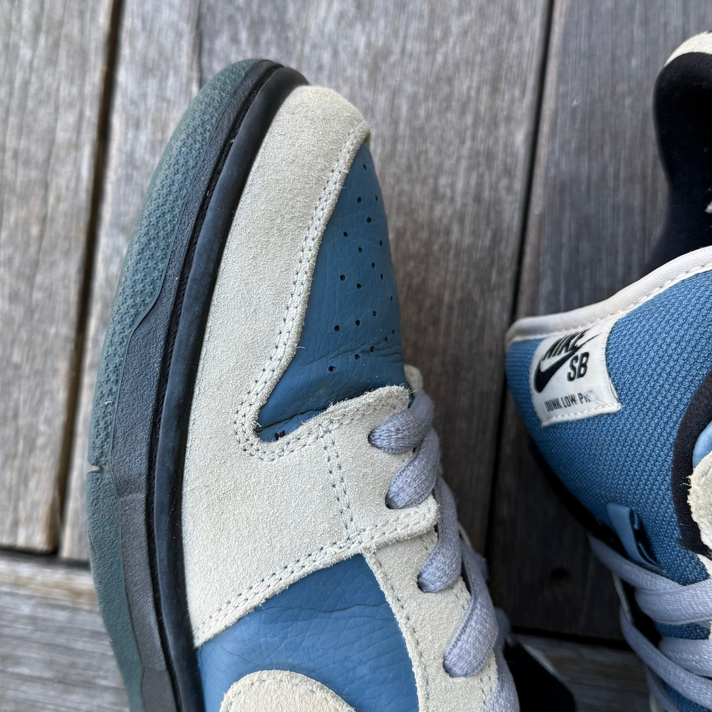 Nike SB Dunk Low Thunderstorm Size 10