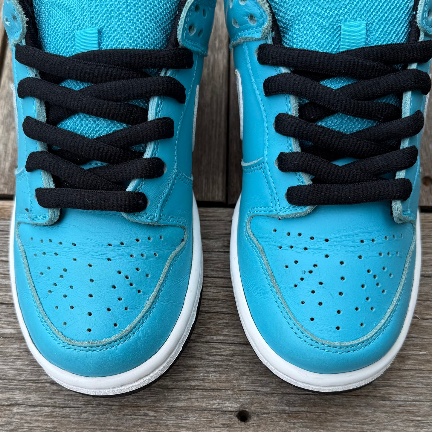 Nike SB Dunk Low Blue Tokyo Taxi Size 6