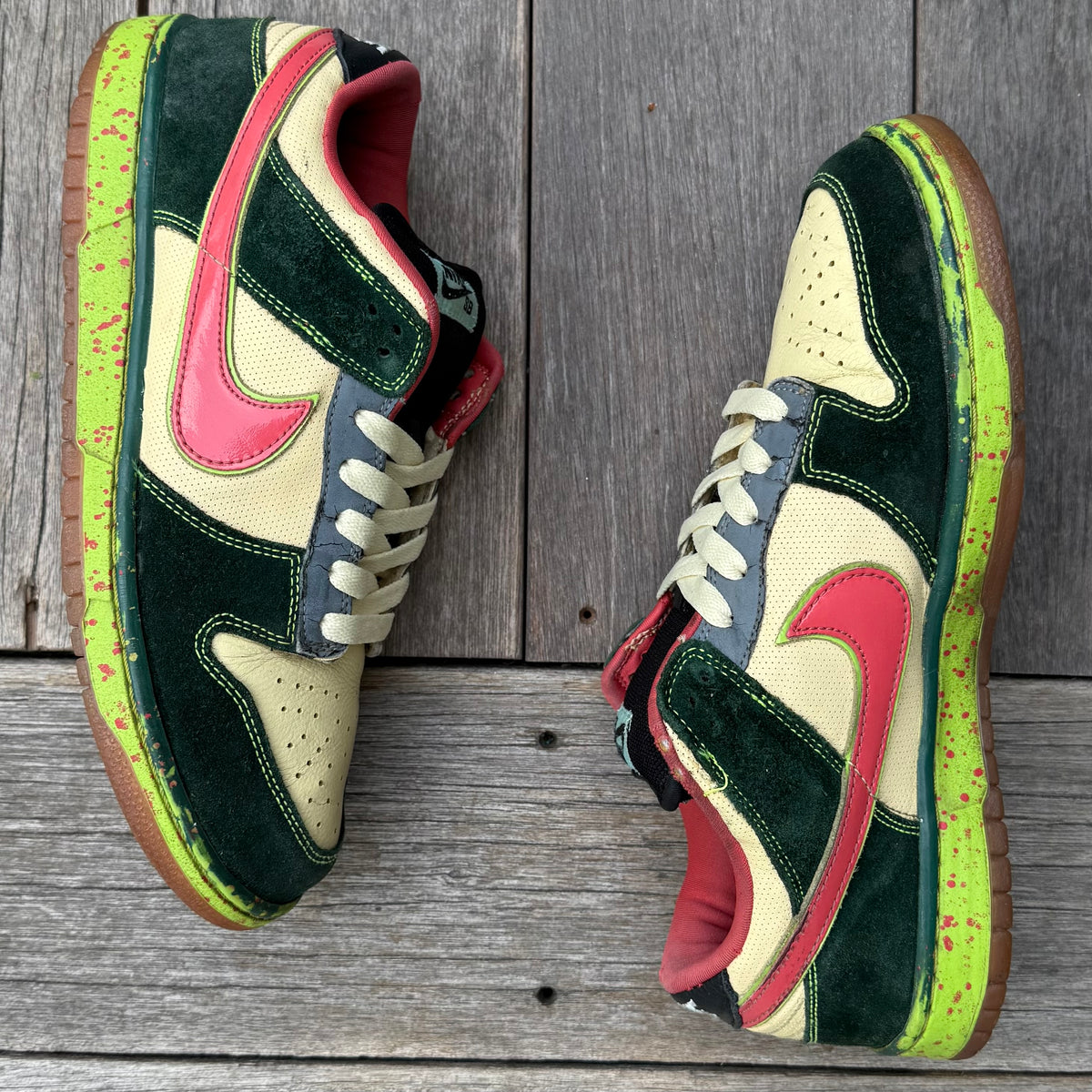 Nike SB Dunk Low Mosquito Size 10