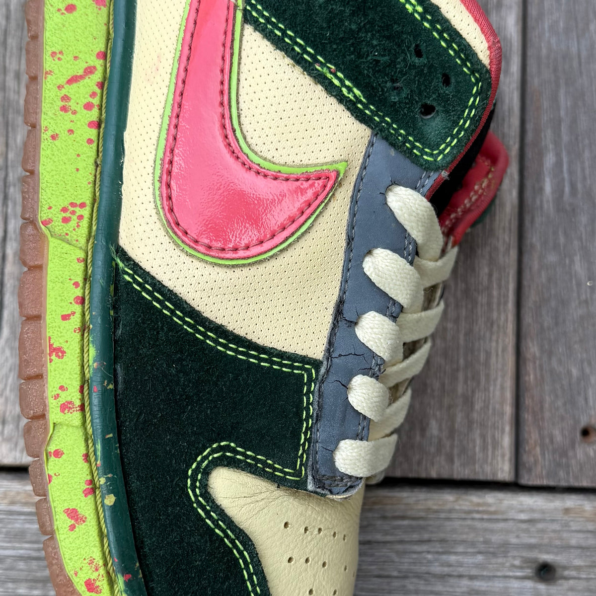 Nike SB Dunk Low Mosquito Size 10