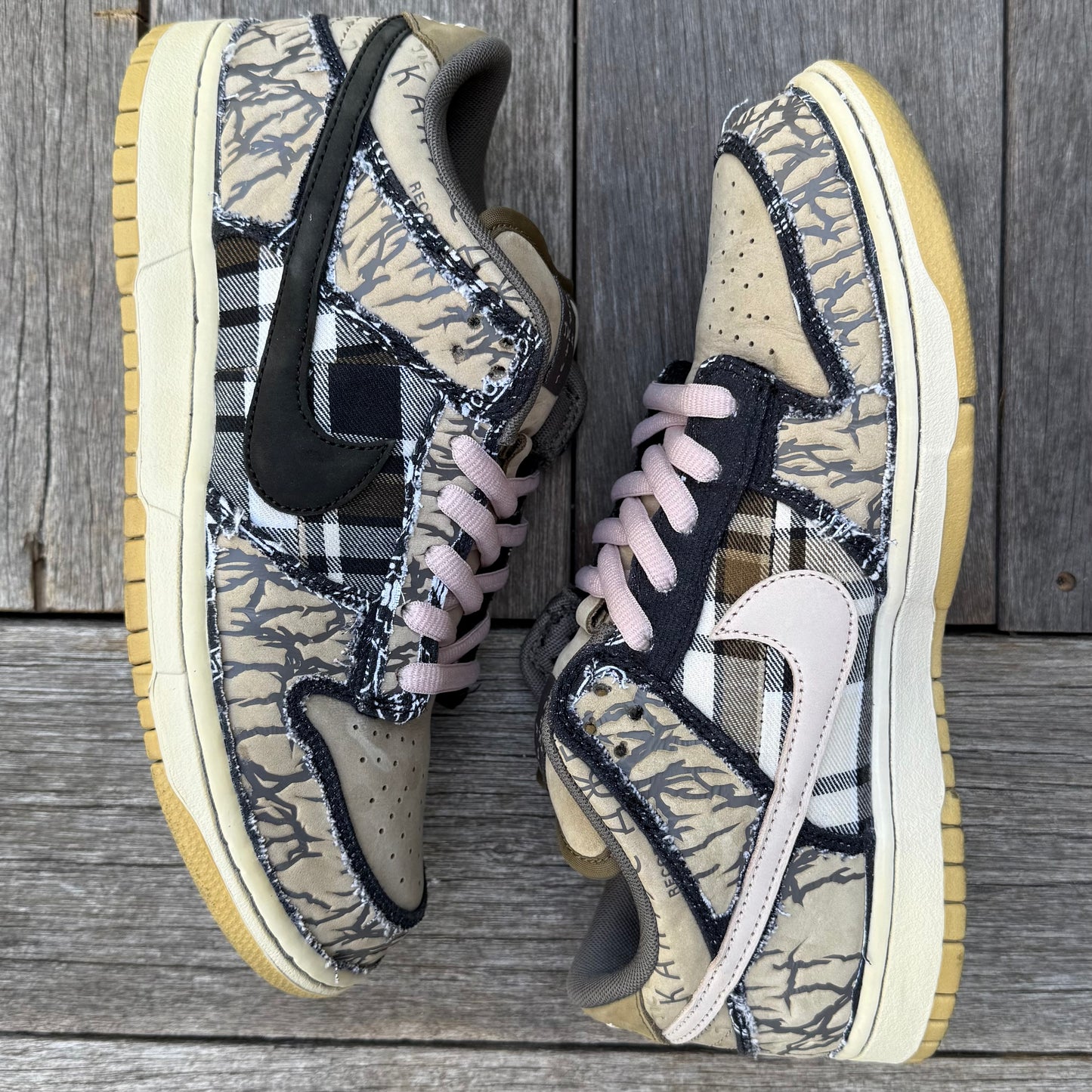 Nike SB Dunk Low Travis Scott Size 8.5