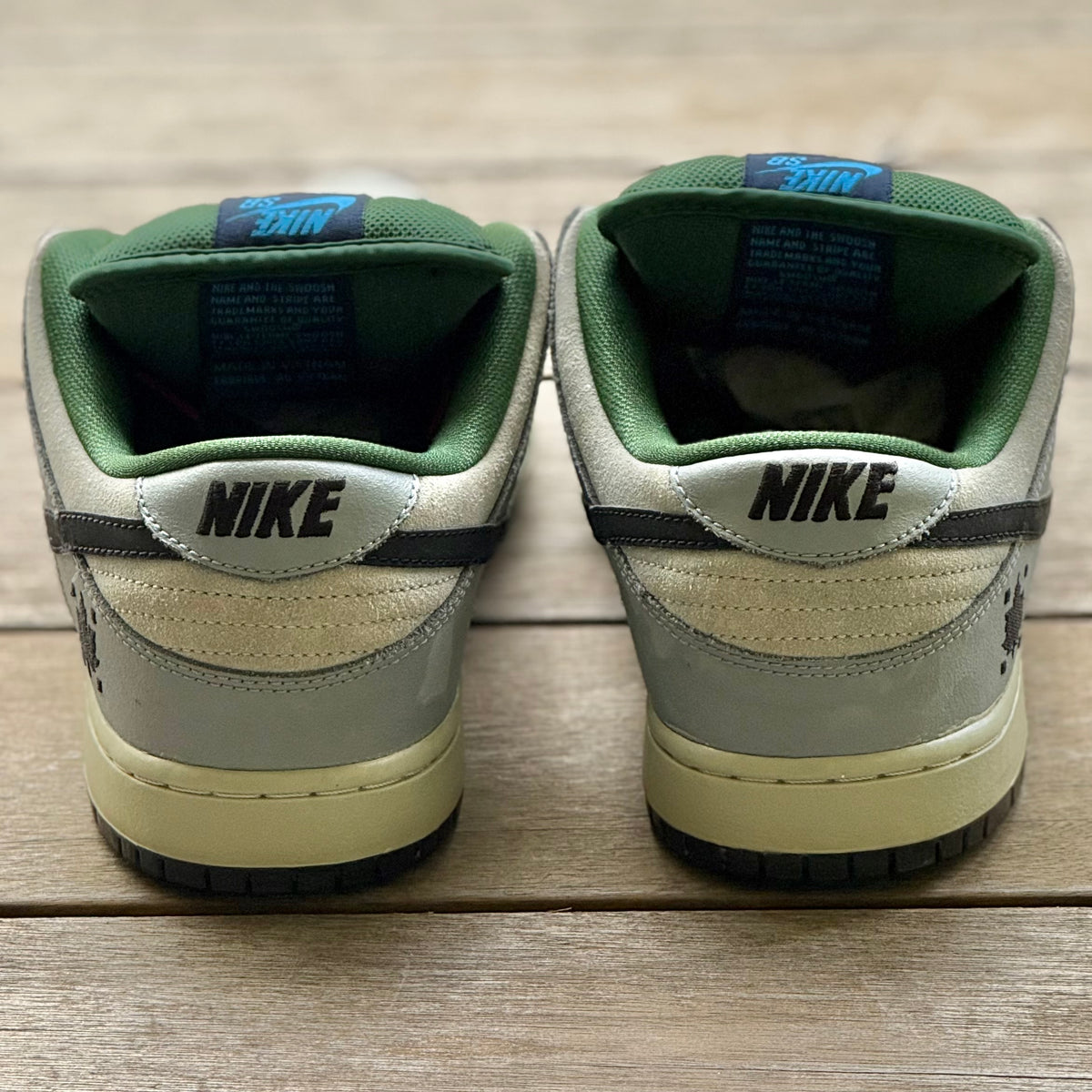 Nike SB Dunk Low Central Park Maple Leaf Size 11.5