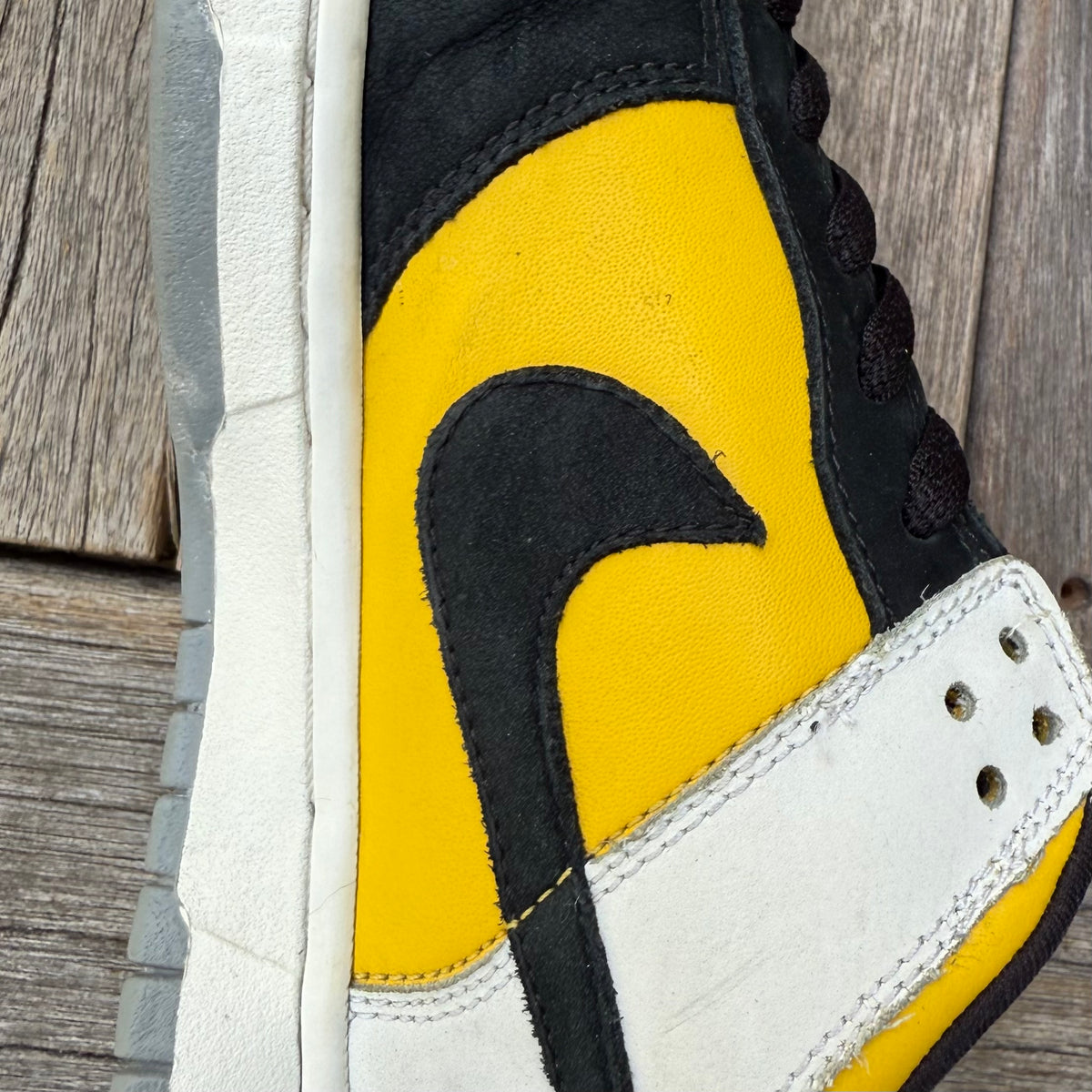 Nike SB Dunk Low BIC Size 9.5