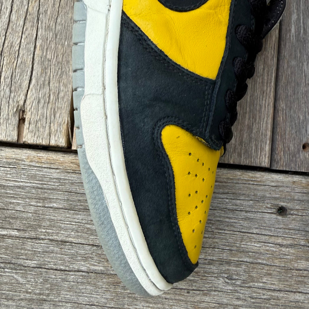 Nike SB Dunk Low BIC Size 9.5