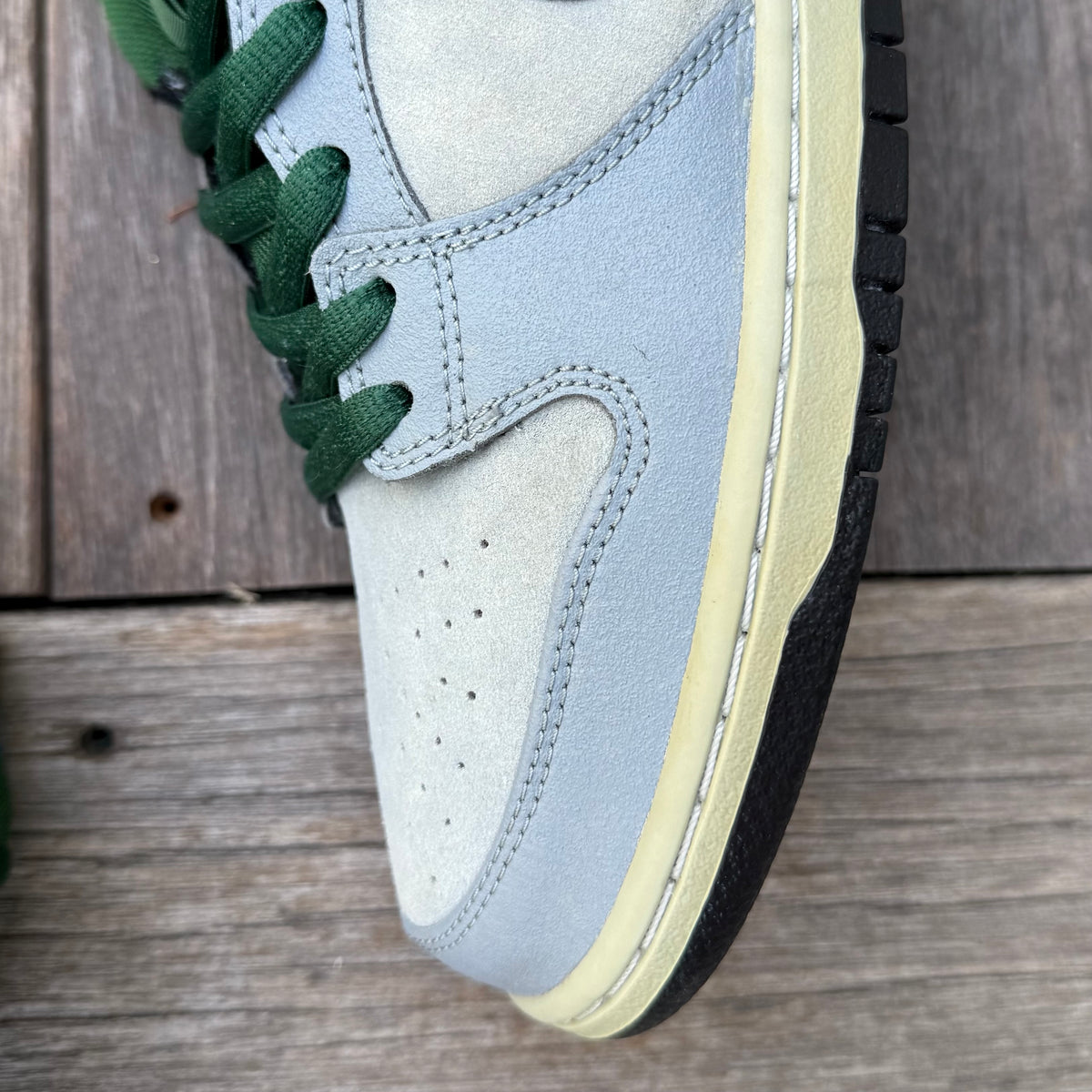 Nike SB Dunk Low Central Park Maple Leaf Size 11.5