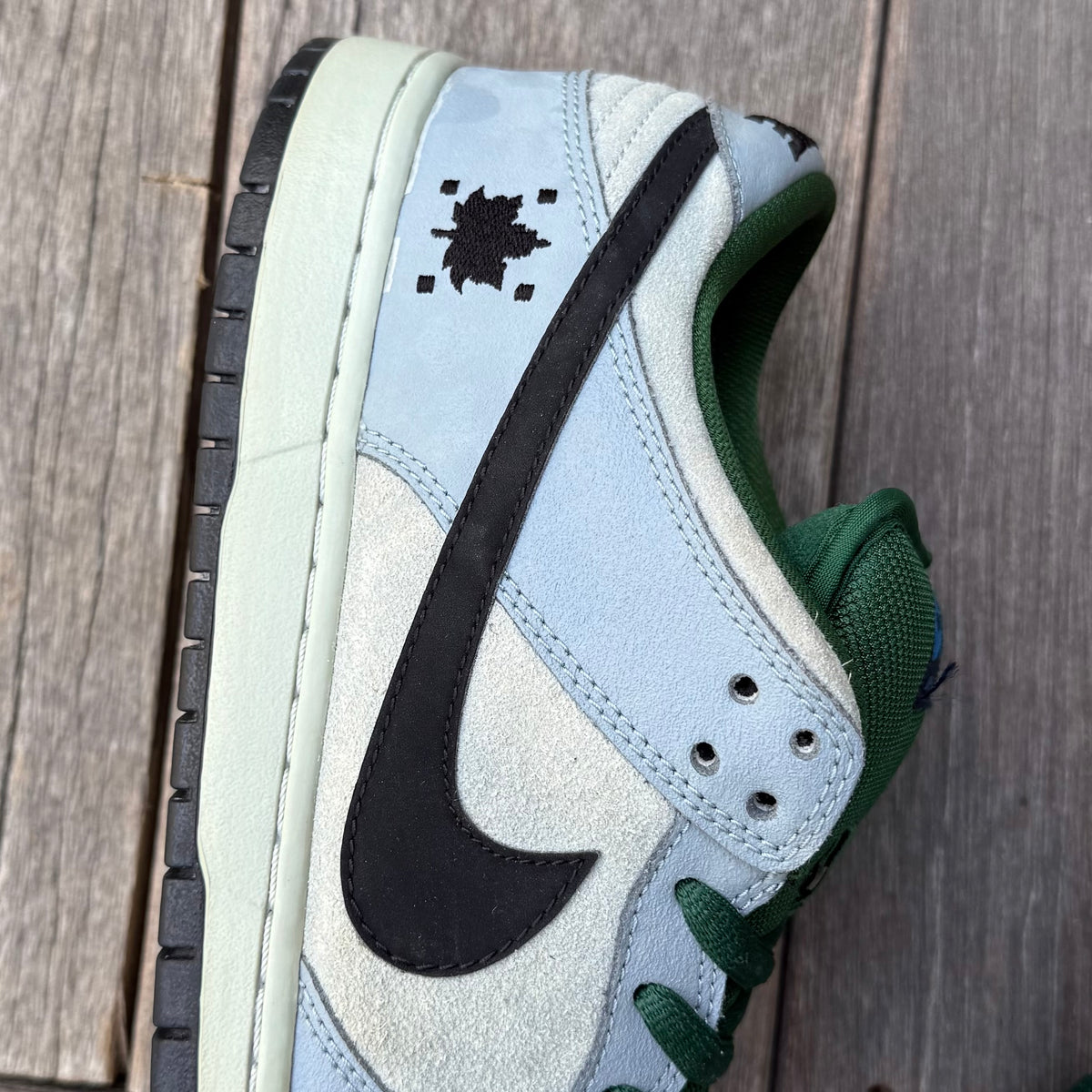 Nike SB Dunk Low Central Park Maple Leaf Size 11.5