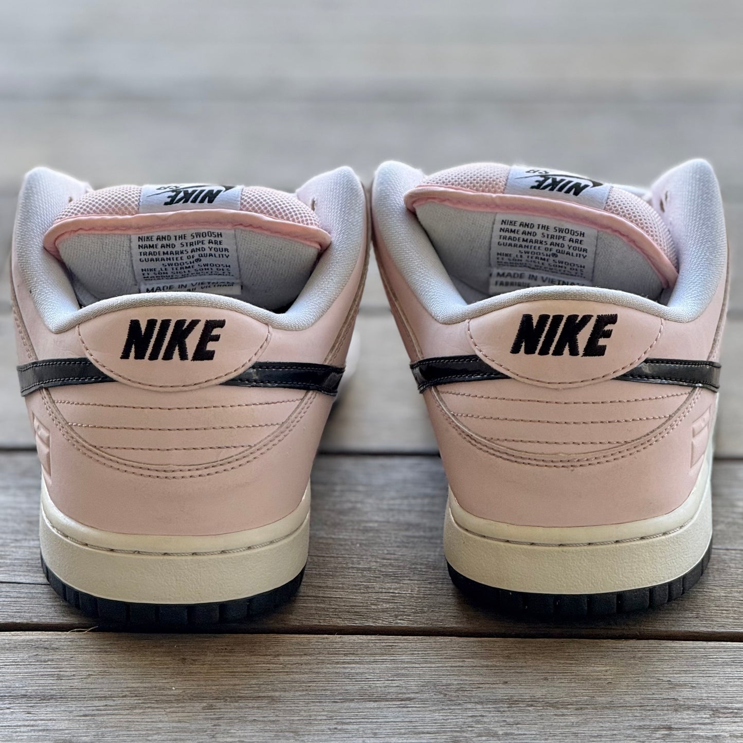 Nike SB Dunk Low Pink Box Size 10.5