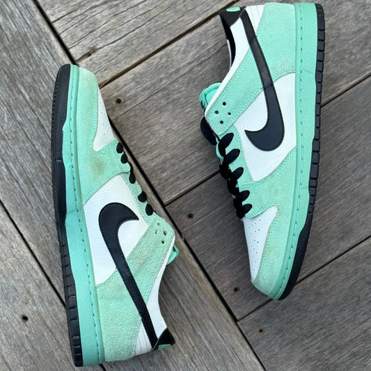 Nike SB Dunk Low Sea Crystal (SAMPLE) Size 10