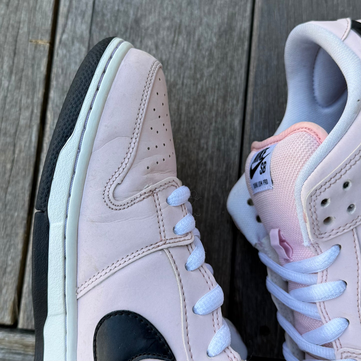 Nike SB Dunk Low Pink Box Size 10.5