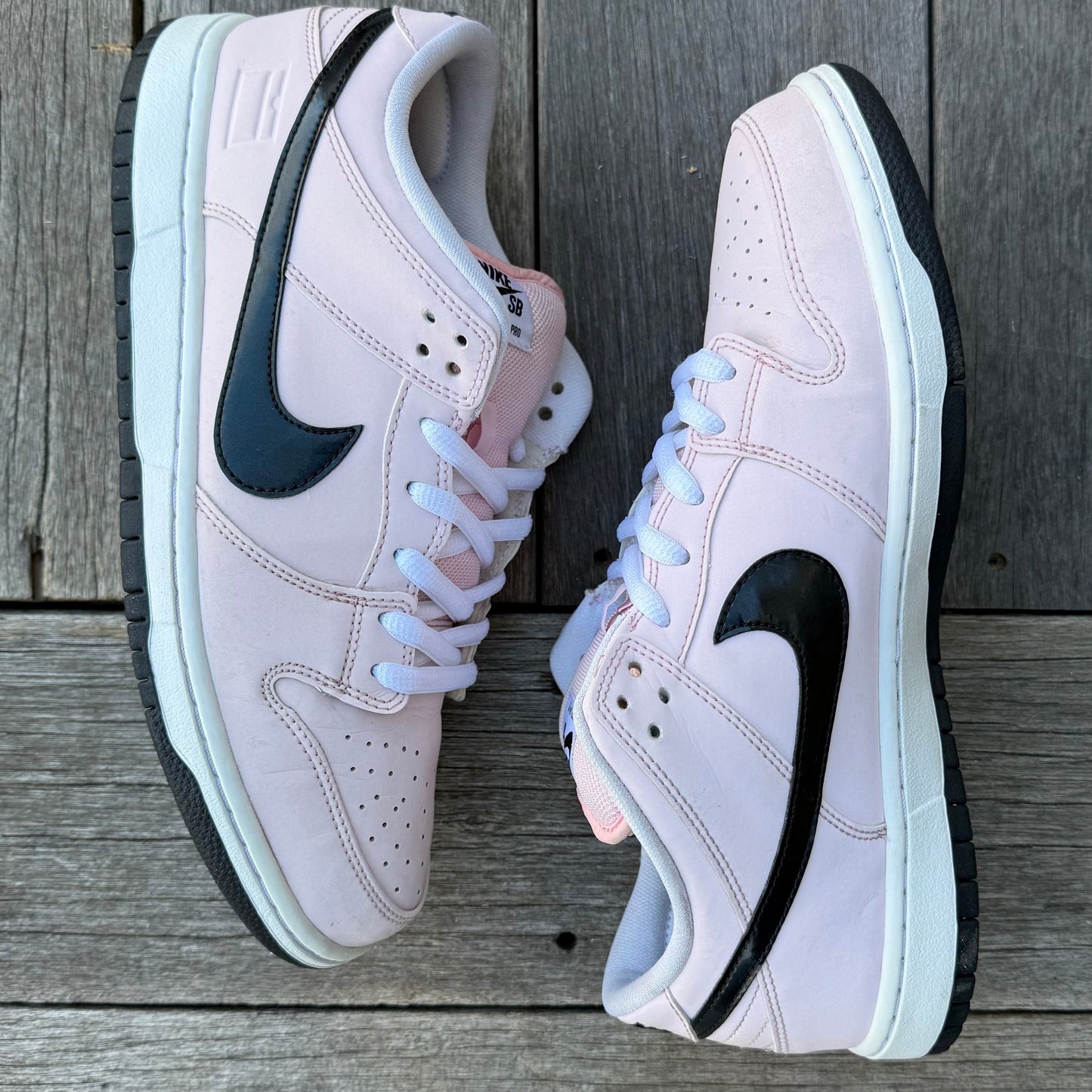 Nike SB Dunk Low Pink Box Size 10.5