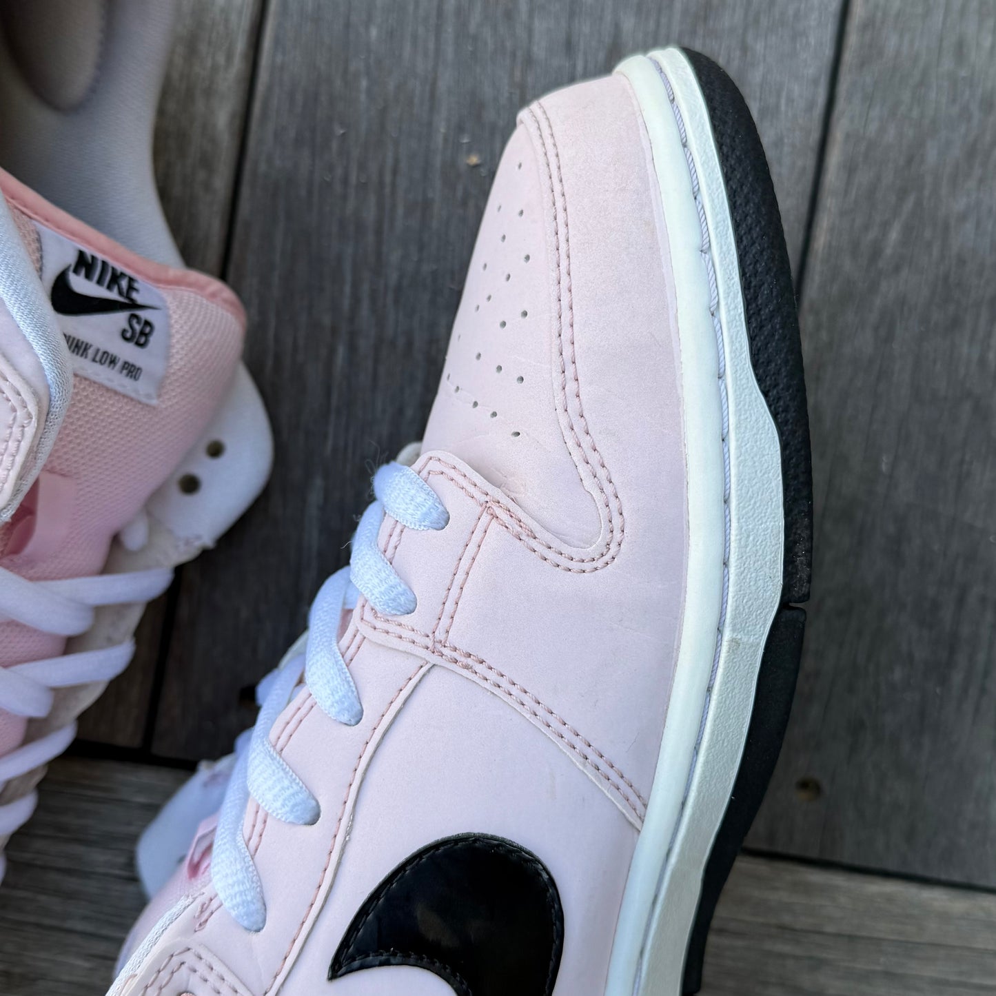 Nike SB Dunk Low Pink Box Size 10.5